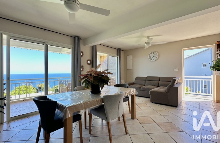 Location Appartement 70m&sup2; 4 pièces Petite &icirc;le