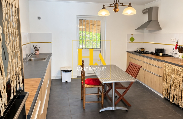 Vente Maison 241m&sup2; 9 pi&egrave;ces Bras-Panon