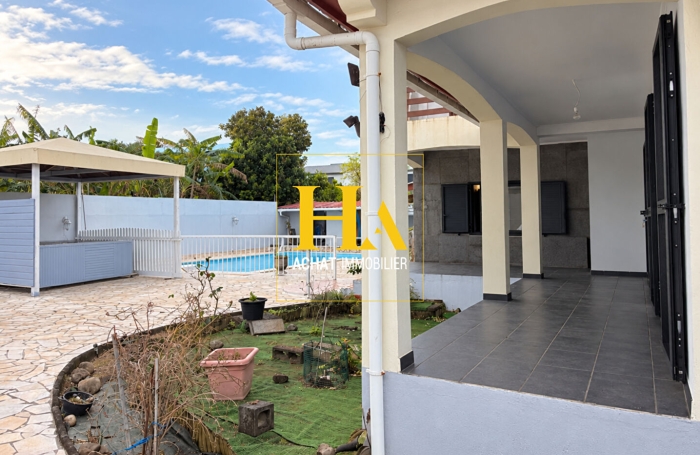 Vente Maison 241m&sup2; 9 pi&egrave;ces Bras-Panon