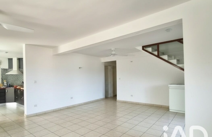 Vente Maison 204m&sup2; 8 pièces Saint Gilles les Bains