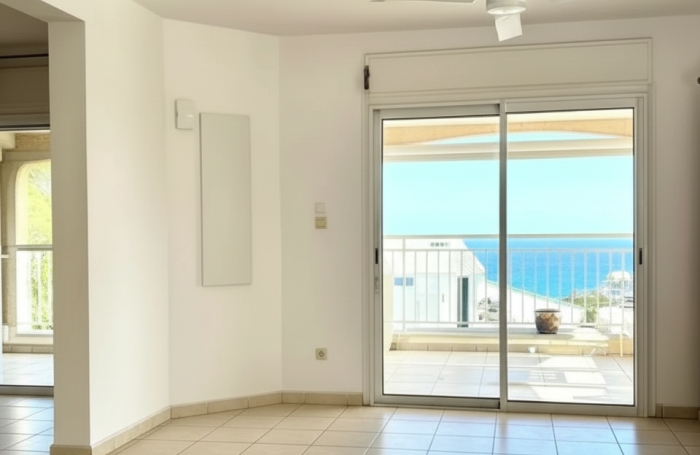 Vente Maison 204m&sup2; 8 pièces Saint Gilles les Bains