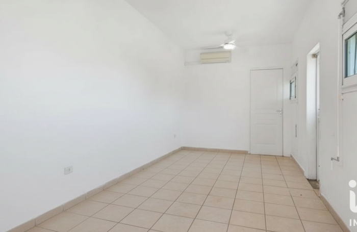Vente Maison 204m&sup2; 8 pièces Saint Gilles les Bains