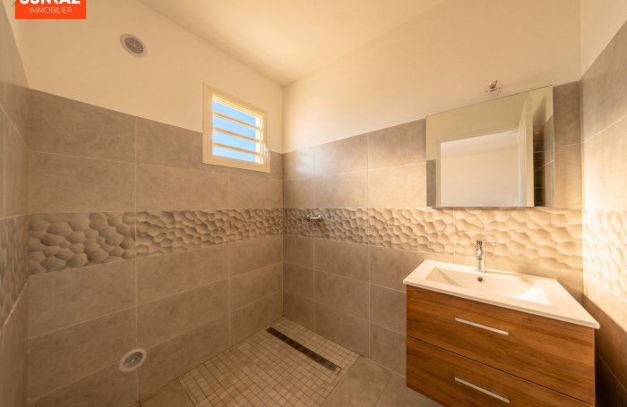 Location Maison 47.00m&sup2; 3 pièces Saint-Pierre