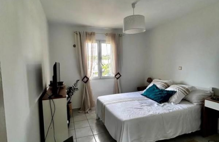 Vente Appartement 63m&sup2; 3 pièces Sainte Suzanne