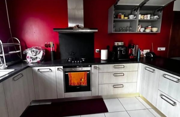 Location Maison 200m&sup2; 6 pièces Sainte Suzanne