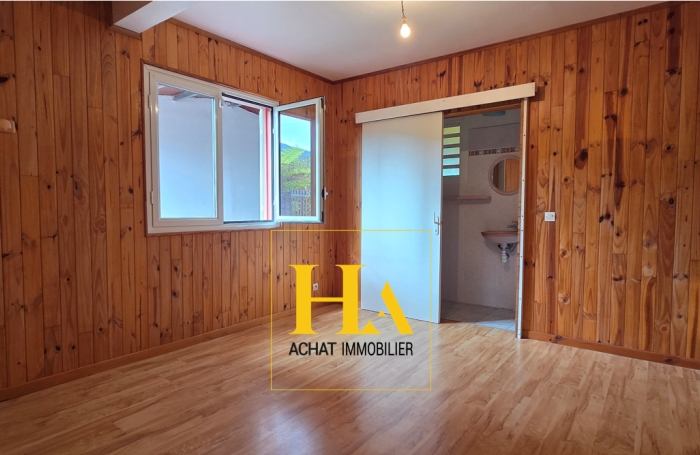 Vente Maison 180m&sup2; 8 pi&egrave;ces Plaine des Palmistes