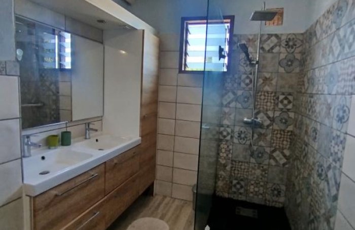 Location Maison 125m&sup2; 5 pièces Saint Gilles les Bains