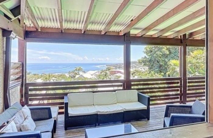 Vente Maison 146m&sup2; 5 pièces Saint Gilles les Bains
