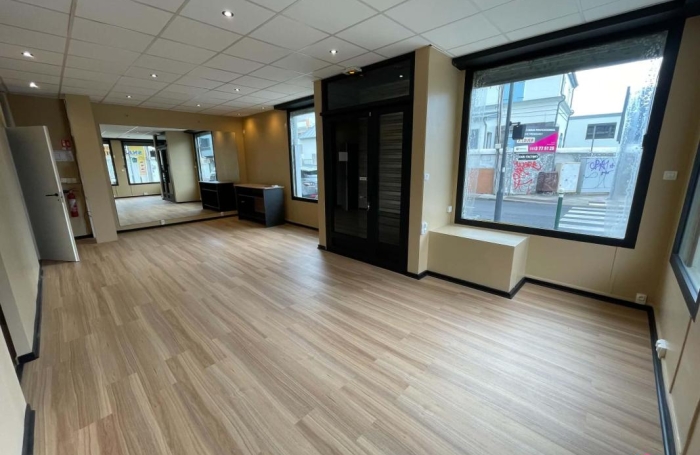 Location Local commercial 53m&sup2; 2 pièces Saint Denis