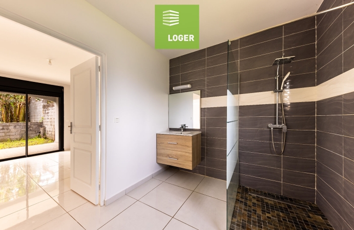 Location Maison 132m&sup2; 5 pi&egrave;ces Petite &icirc;le