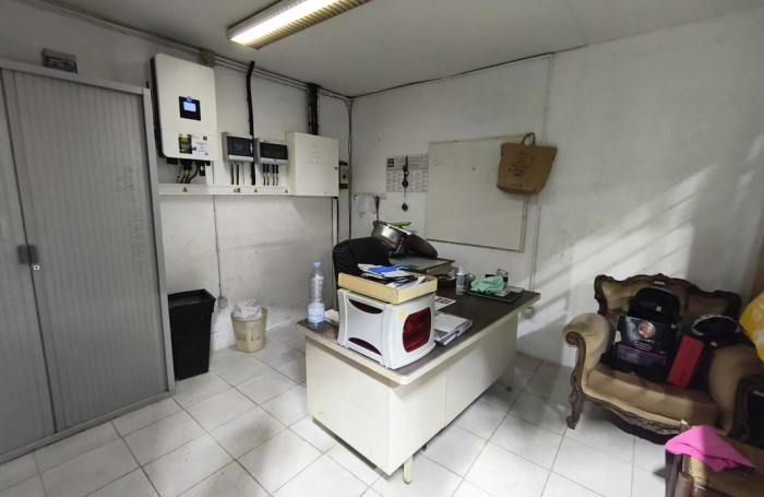 Location Local commercial 200m&sup2; 1 pièce Sainte Clotilde